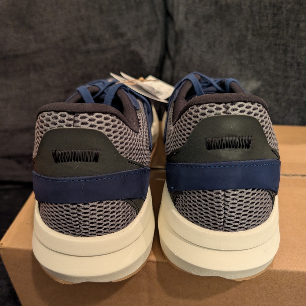Adidas lightblaze running Shoes Navy Silver Gum Size 13 Boost JR0039 - Picture 3 of 8